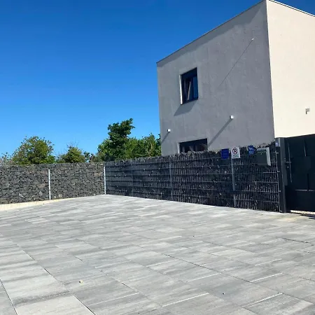 דירה Enjoy Blue, With Pool & Pets Welcome Novigrad Istria
