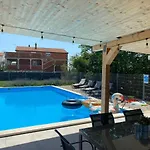 Enjoy Blue, With Pool & Pets Welcome Apartment *
