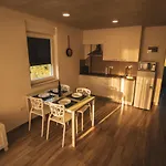 Apartment Enjoy Blue, With Pool & Pets Welcome *