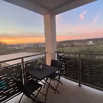 Enjoy Blue, With Pool & Pets Welcome Apartment Novigrad Istria